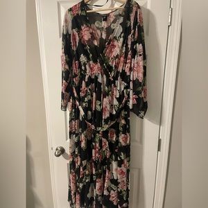 Alexa B Nites floral evening dress